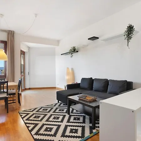Two-room Sea View *