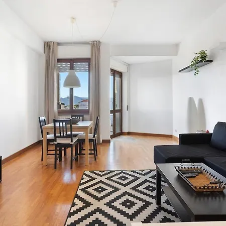 Two-room Sea View Апартаменты Марина-ди-Каррара